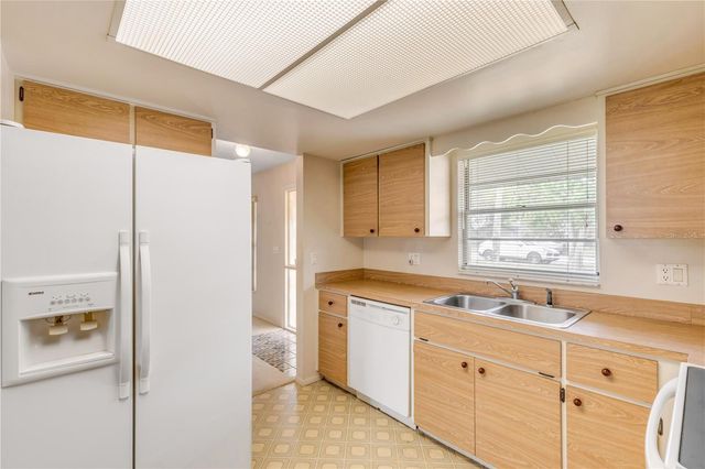 805 S COOPER STREET, New Smyrna Beach, FL 32169