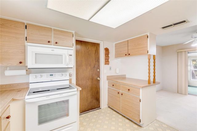 805 S COOPER STREET, New Smyrna Beach, FL 32169