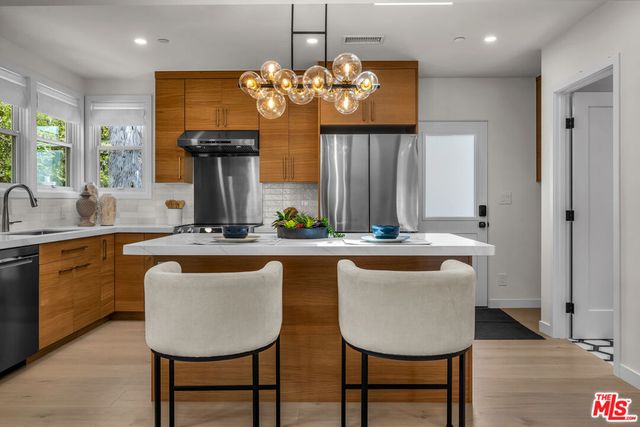 1626 Franklin Street, Santa Monica, CA 90404