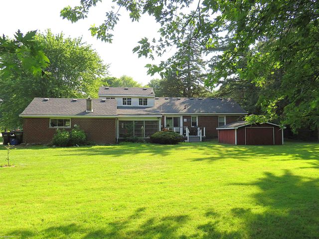 42501 Utica Road, Sterling Heights, MI 48314