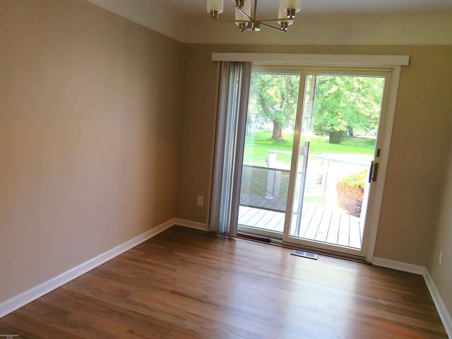 42501 Utica Road, Sterling Heights, MI 48314