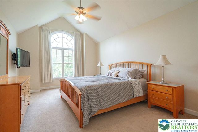 2243 Apple Road, Weisenberg Twp, PA 18051