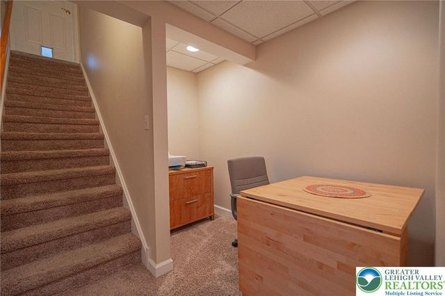 2243 Apple Road, Weisenberg Twp, PA 18051