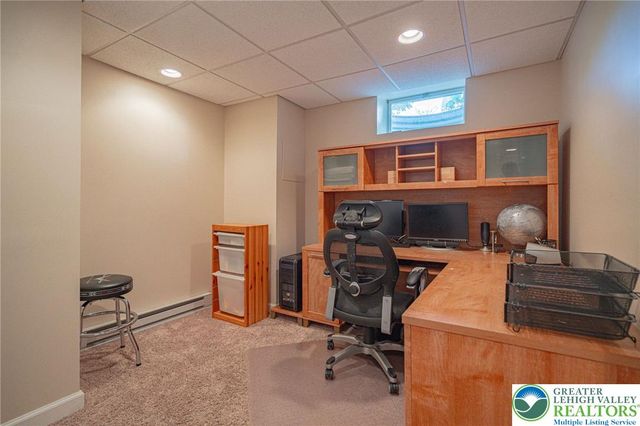 2243 Apple Road, Weisenberg Twp, PA 18051
