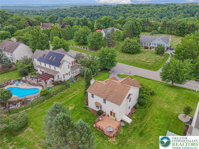 2243 Apple Road, Weisenberg Twp, PA 18051