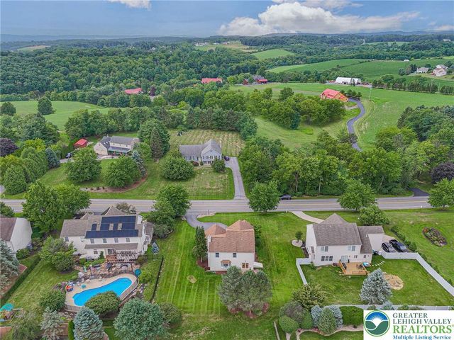 2243 Apple Road, Weisenberg Twp, PA 18051