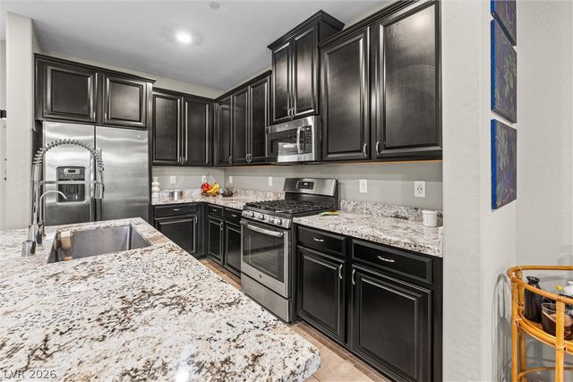 72 Lomita Heights Drive, Las Vegas, NV 89138