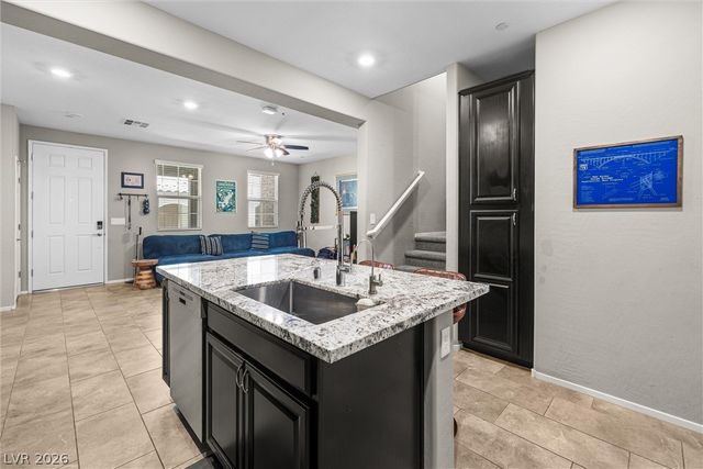 72 Lomita Heights Drive, Las Vegas, NV 89138