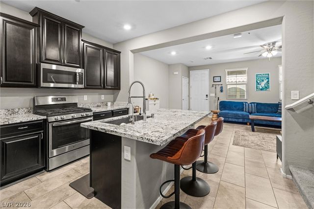 72 Lomita Heights Drive, Las Vegas, NV 89138