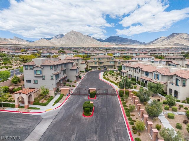 72 Lomita Heights Drive, Las Vegas, NV 89138