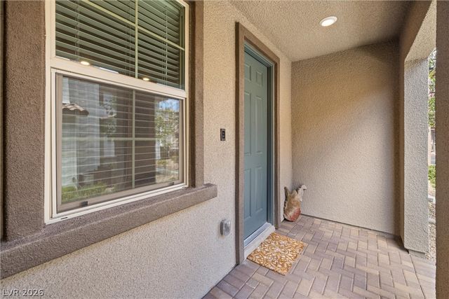 72 Lomita Heights Drive, Las Vegas, NV 89138