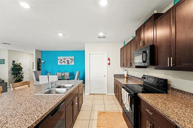 882 OLIVE CONCH STREET, Ruskin, FL 33570