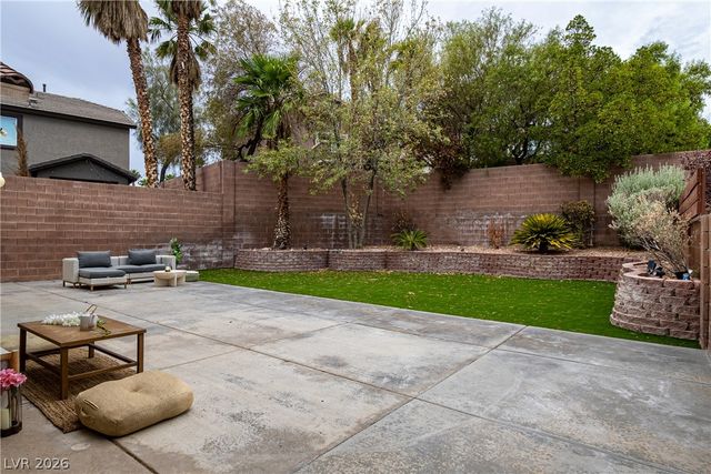 537 Lacabana Beach Drive, Las Vegas, NV 89138