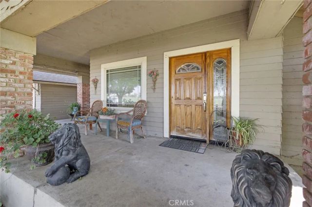 300 N Berry Road, Tipton, CA 93272