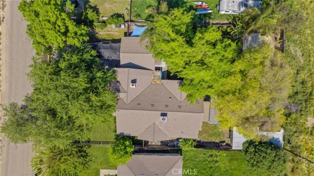 300 N Berry Road, Tipton, CA 93272