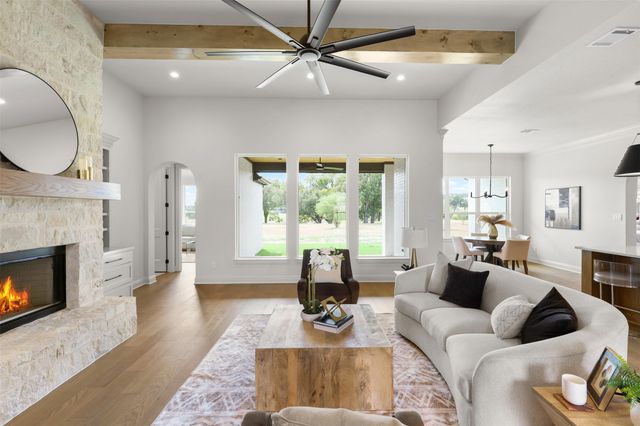 509 Acorn Trail, Granbury, TX 76049