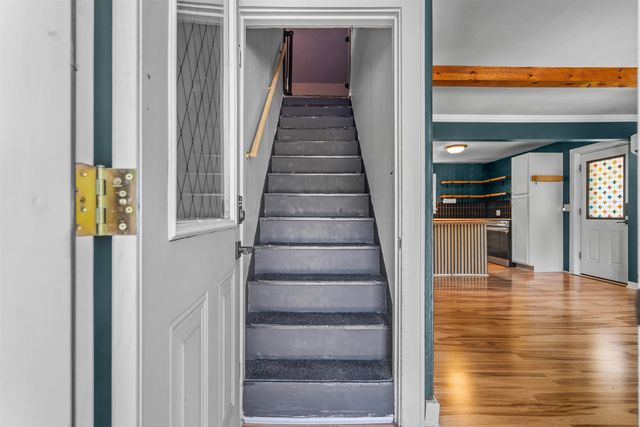 18 Warren Avenue, Goffstown, NH 03045