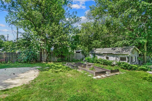 18 Warren Avenue, Goffstown, NH 03045