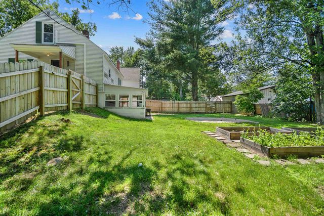 18 Warren Avenue, Goffstown, NH 03045