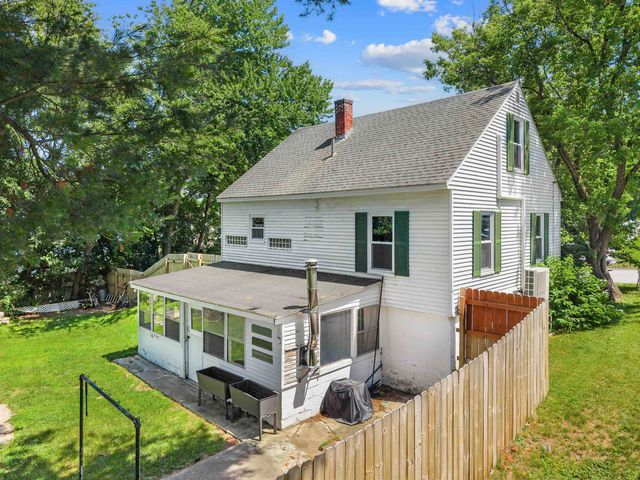 18 Warren Avenue, Goffstown, NH 03045