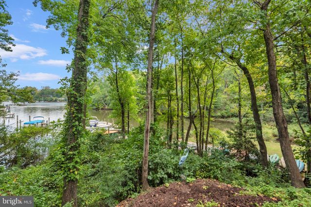527 FOREST RD, Riva, MD 21140