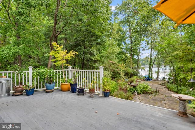 527 FOREST RD, Riva, MD 21140