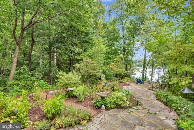 527 FOREST RD, Riva, MD 21140