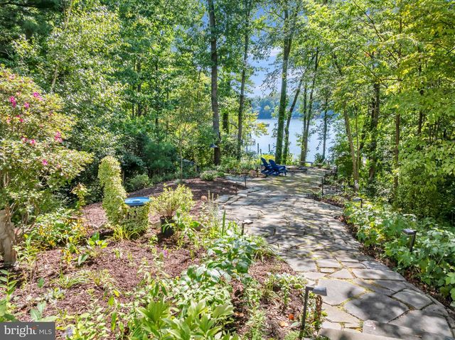 527 FOREST RD, Riva, MD 21140