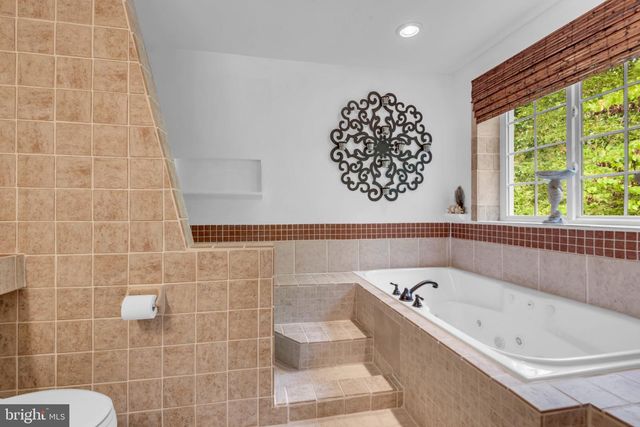 527 FOREST RD, Riva, MD 21140