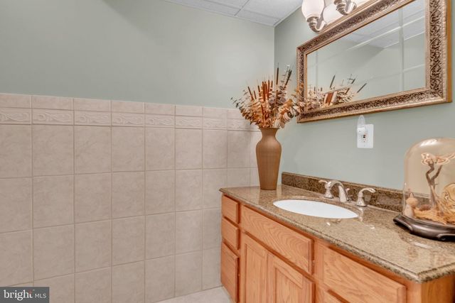 527 FOREST RD, Riva, MD 21140