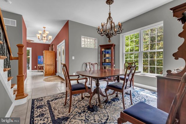 527 FOREST RD, Riva, MD 21140