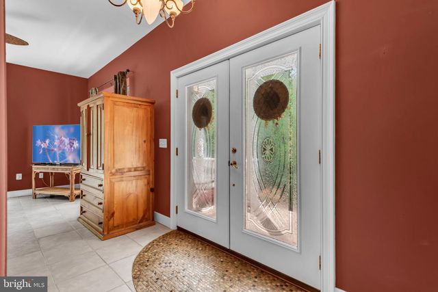 527 FOREST RD, Riva, MD 21140
