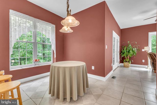 527 FOREST RD, Riva, MD 21140