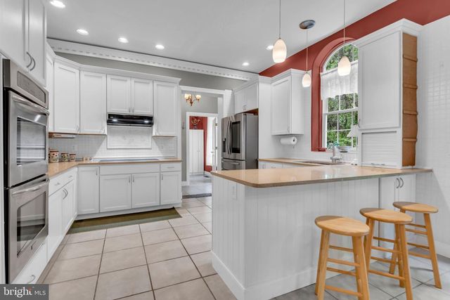 527 FOREST RD, Riva, MD 21140