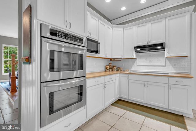 527 FOREST RD, Riva, MD 21140