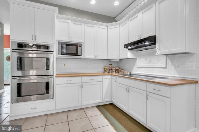 527 FOREST RD, Riva, MD 21140