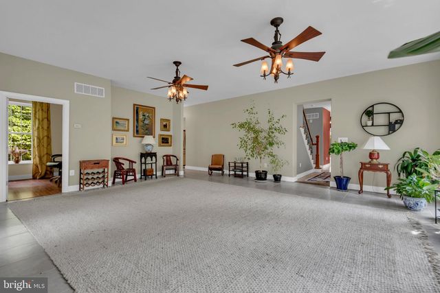 527 FOREST RD, Riva, MD 21140