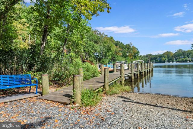 527 FOREST RD, Riva, MD 21140