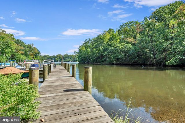 527 FOREST RD, Riva, MD 21140