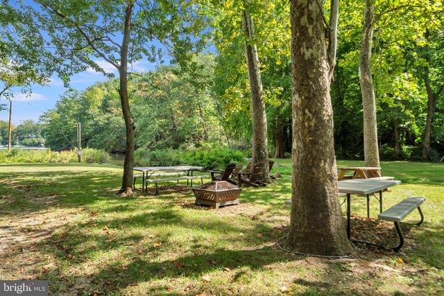 527 FOREST RD, Riva, MD 21140