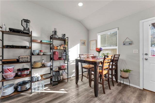 274 Cooper Street, Huntsville, AR 72740