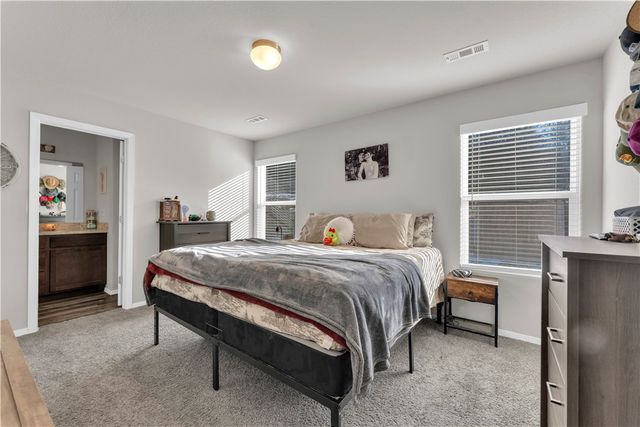 274 Cooper Street, Huntsville, AR 72740