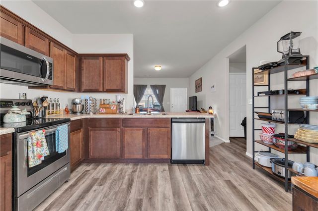 274 Cooper Street, Huntsville, AR 72740