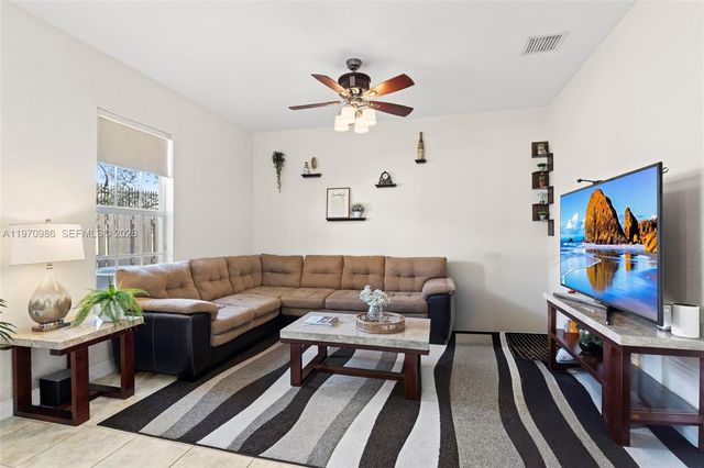 6959 Julia Gardens Dr, Coconut Creek, FL 33073