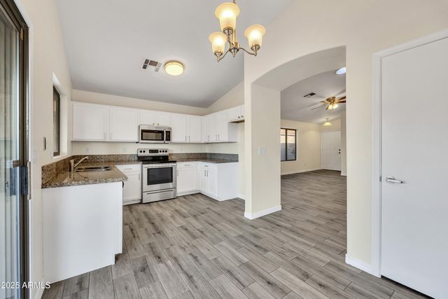 9918 E DELTA Circle, Mesa, AZ 85208