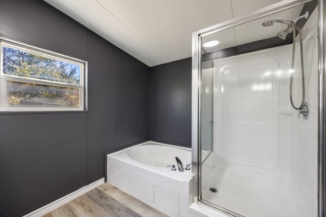 1906 Evelyn Street, Hawk Cove, TX 75474