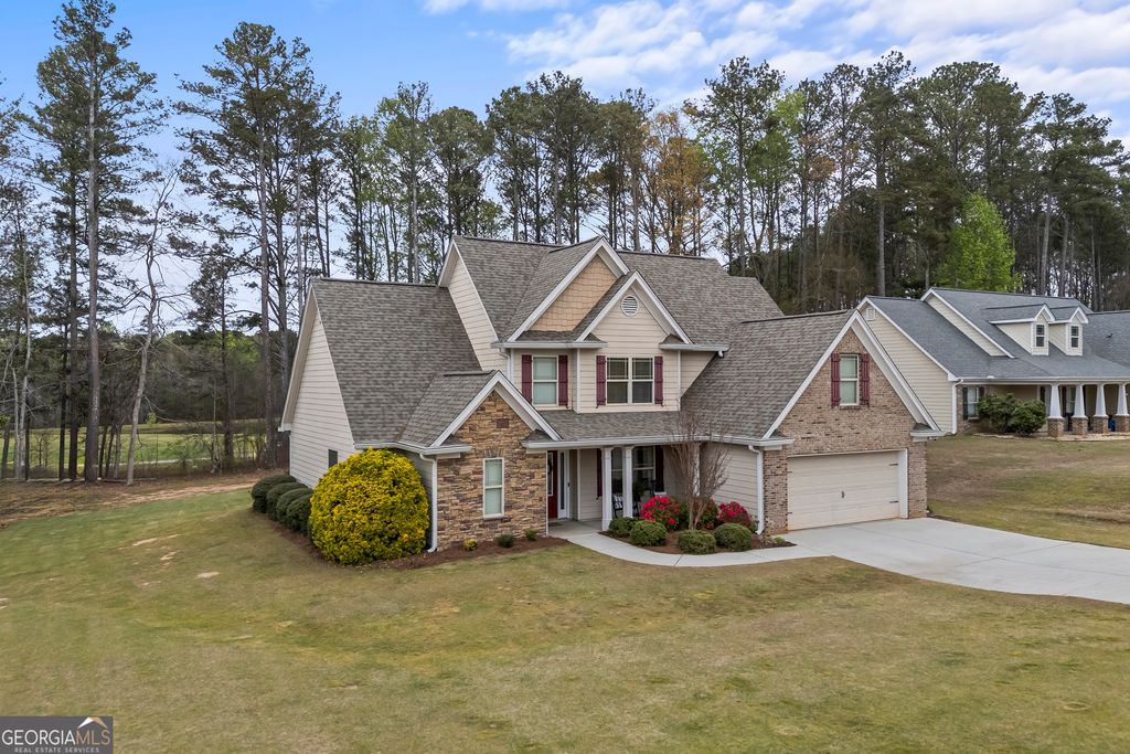 404 Copper Ridge Drive, Loganville, GA 30052