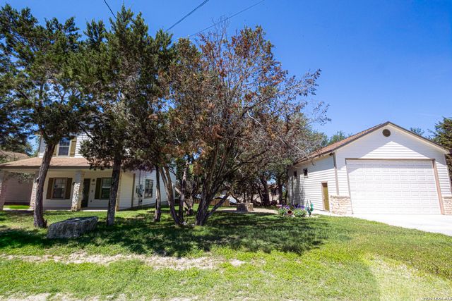 1213 LAKEVIEW DRIVE, Canyon Lake, TX 78133