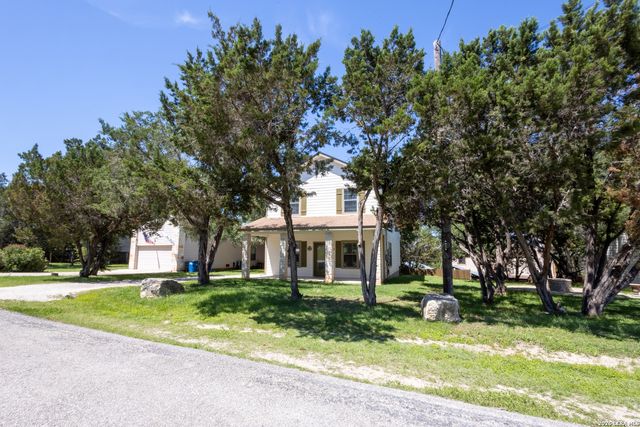 1213 LAKEVIEW DRIVE, Canyon Lake, TX 78133