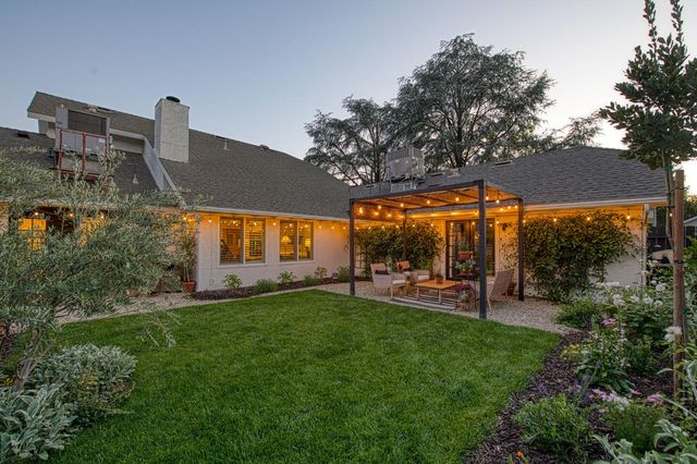 7334 N Teilman Avenue, Fresno, CA 93711